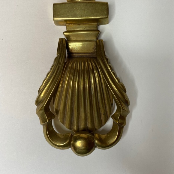 Vintage brass door knocker - Picture 2 of 3